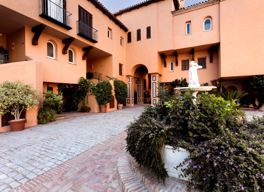 Resale - Apartment / flat - Marbella - Nueva Andalucía