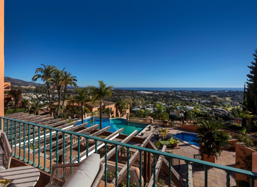 Resale - Apartment / flat - Marbella - Nueva Andalucía