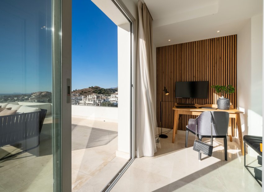 Resale - Apartment / flat - Marbella - Nueva Andalucía