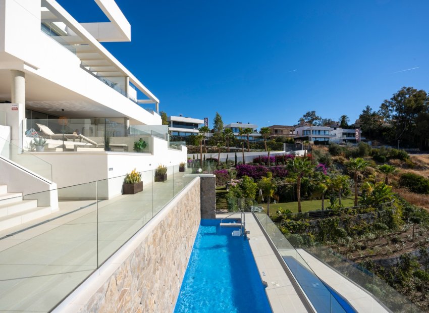 Resale - Apartment / flat - Marbella - Nueva Andalucía