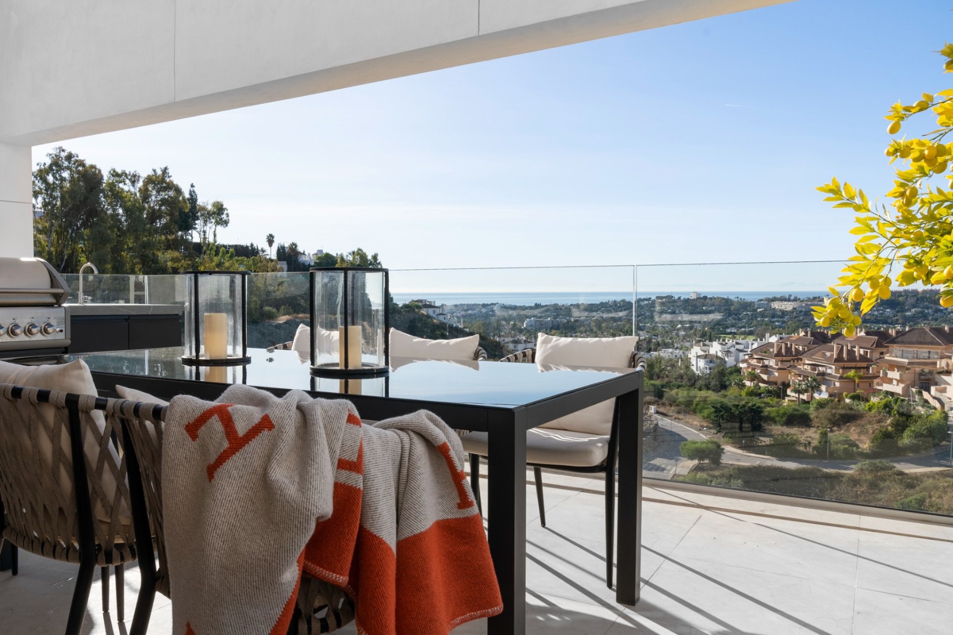 Resale - Apartment / flat - Marbella - Nueva Andalucía