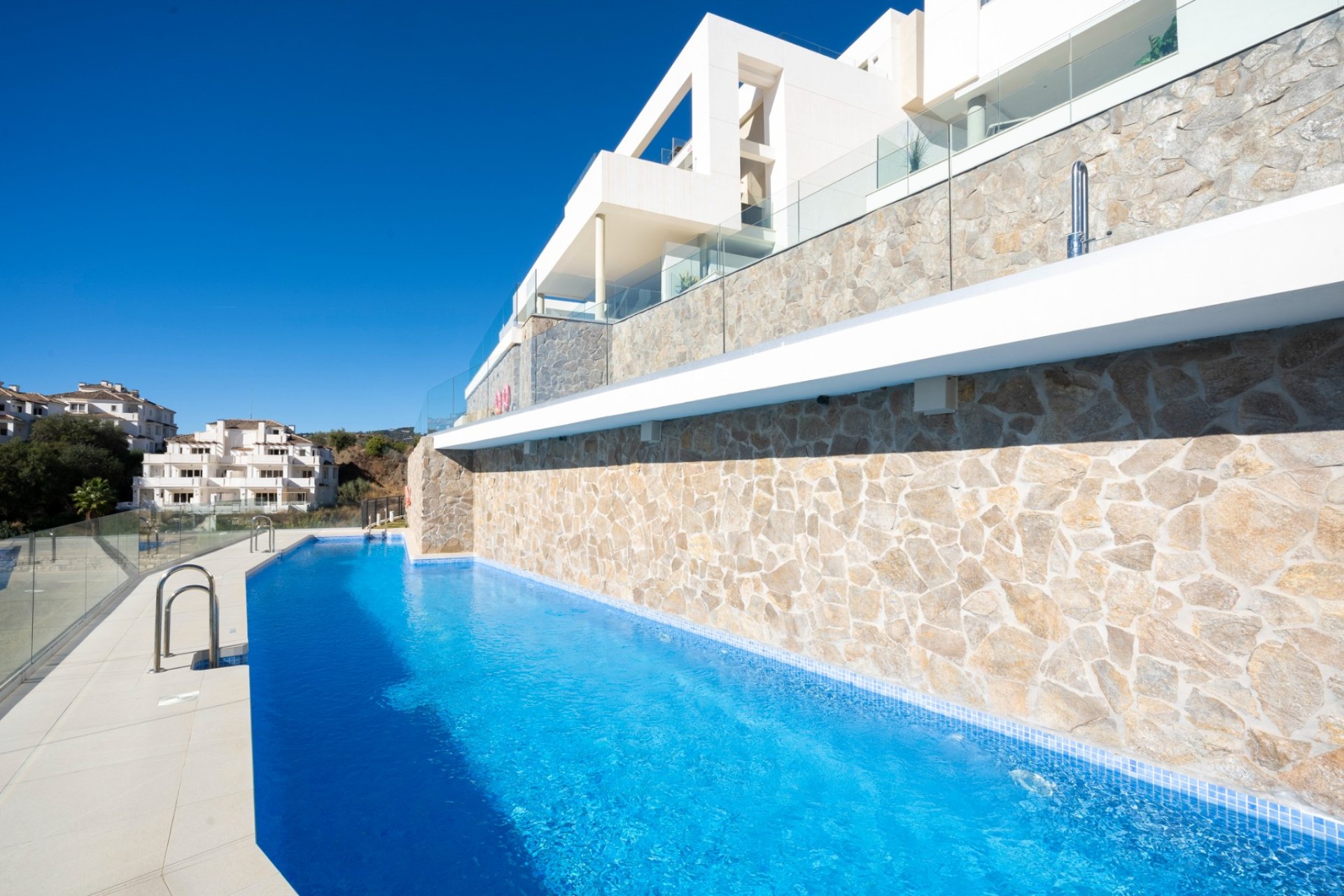 Resale - Apartment / flat - Marbella - Nueva Andalucía