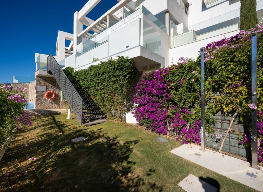 Resale - Apartment / flat - Marbella - Nueva Andalucía