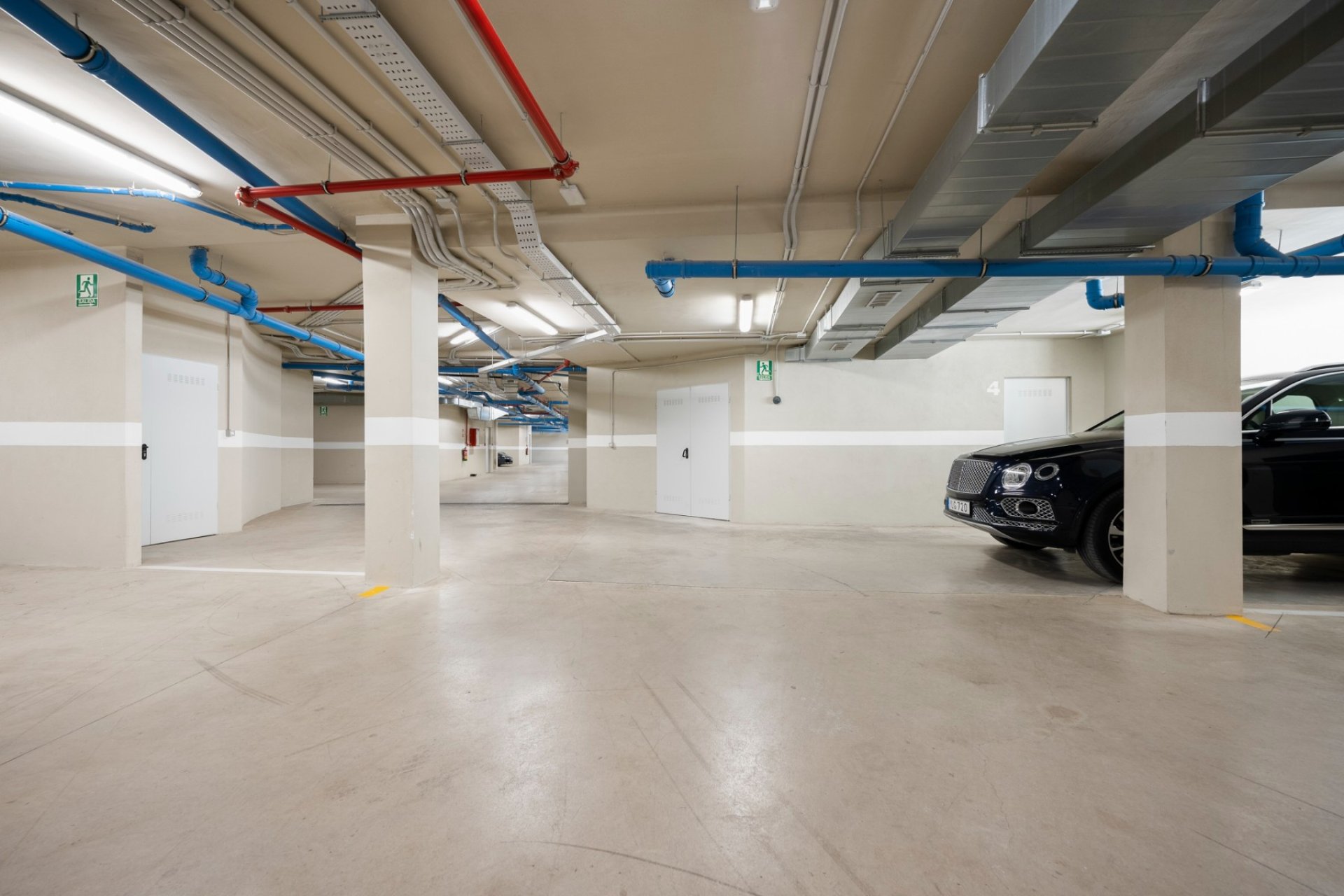 Resale - Apartment / flat - Marbella - Nueva Andalucía