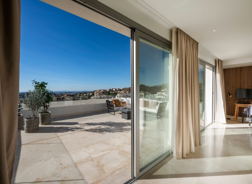 Resale - Apartment / flat - Marbella - Nueva Andalucía