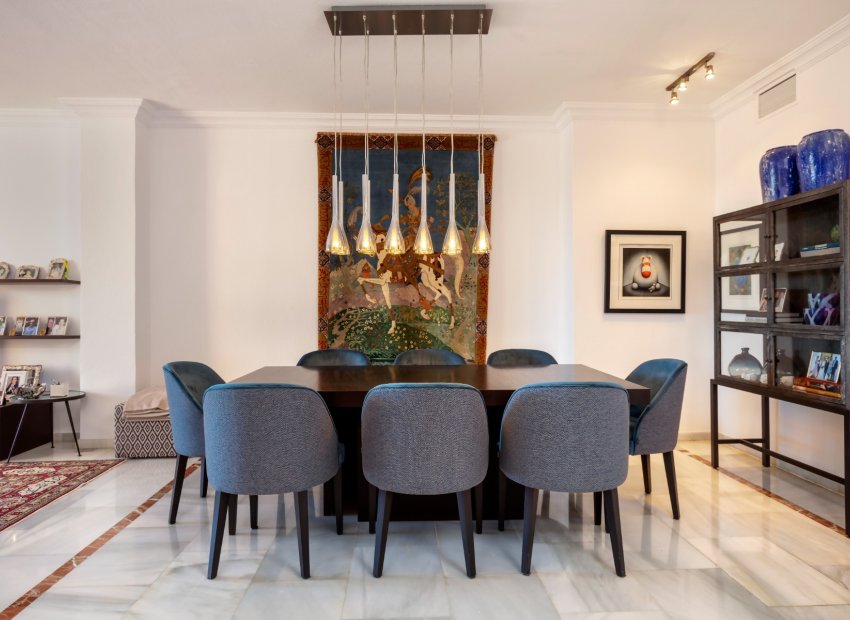 Resale - Apartment / flat - Marbella - Nueva Andalucía