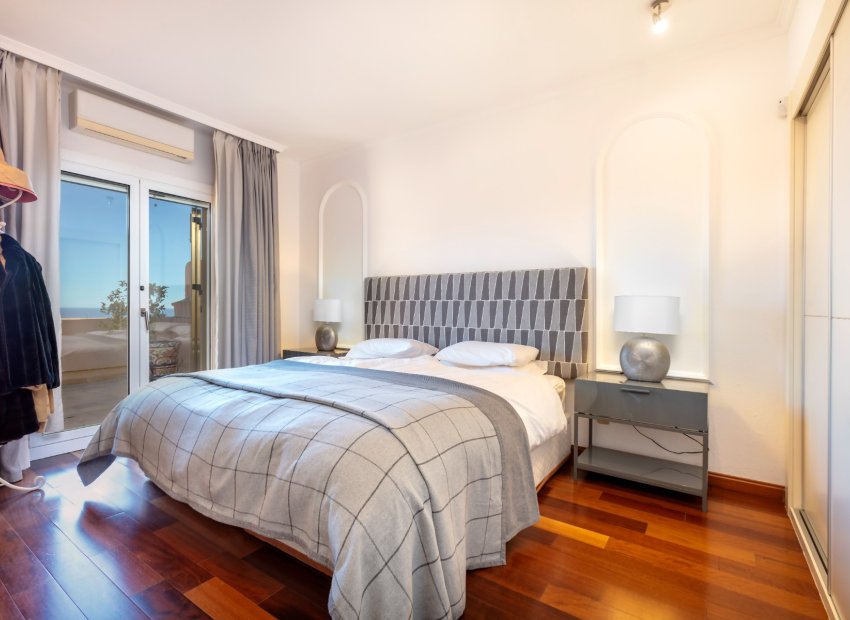 Resale - Apartment / flat - Marbella - Nueva Andalucía