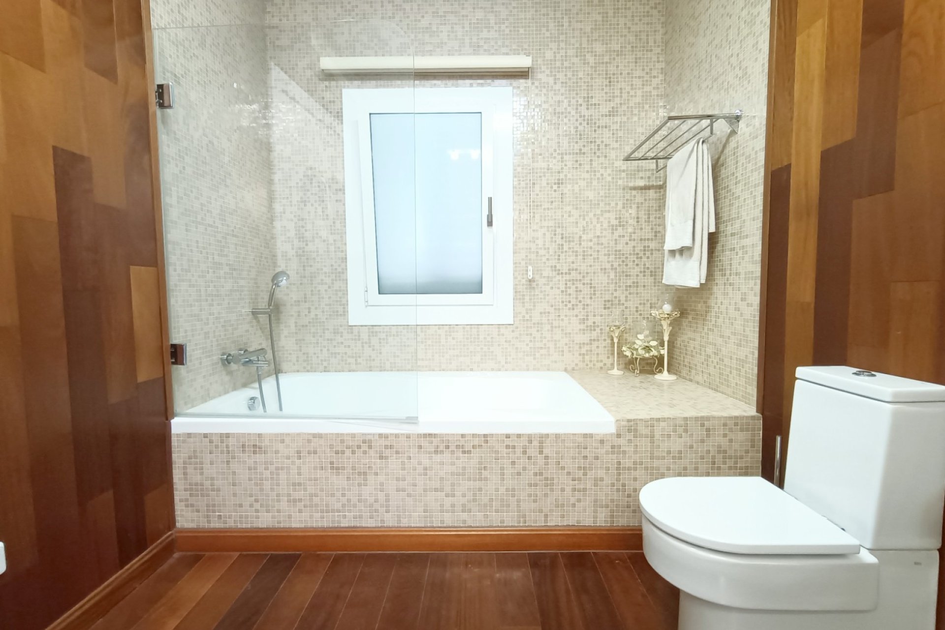 Resale - Apartment / flat - Marbella - Nueva Andalucía