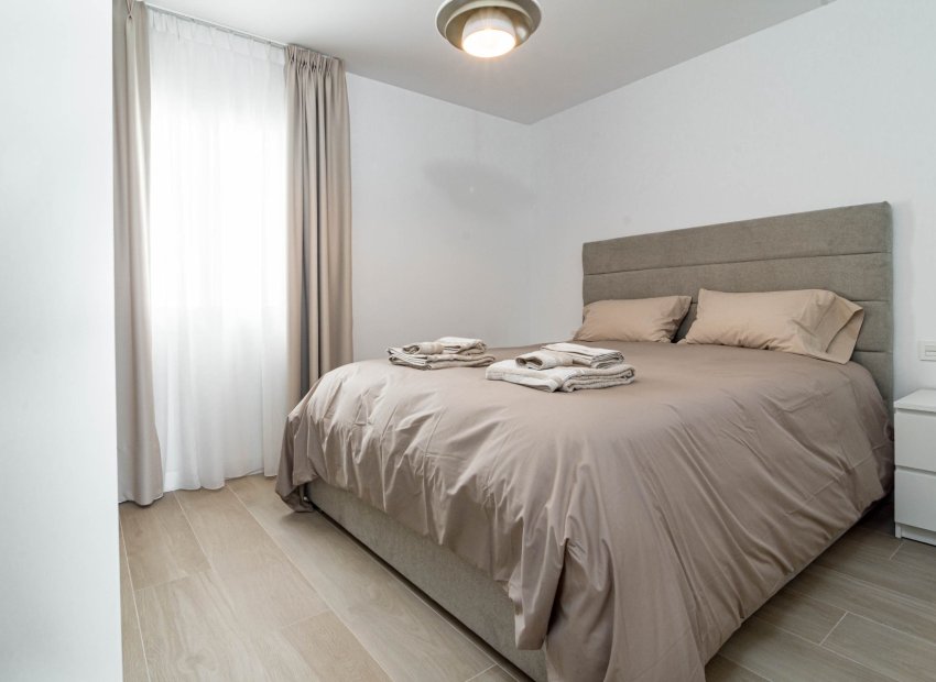 Resale - Apartment / flat - Marbella - Nueva Andalucía