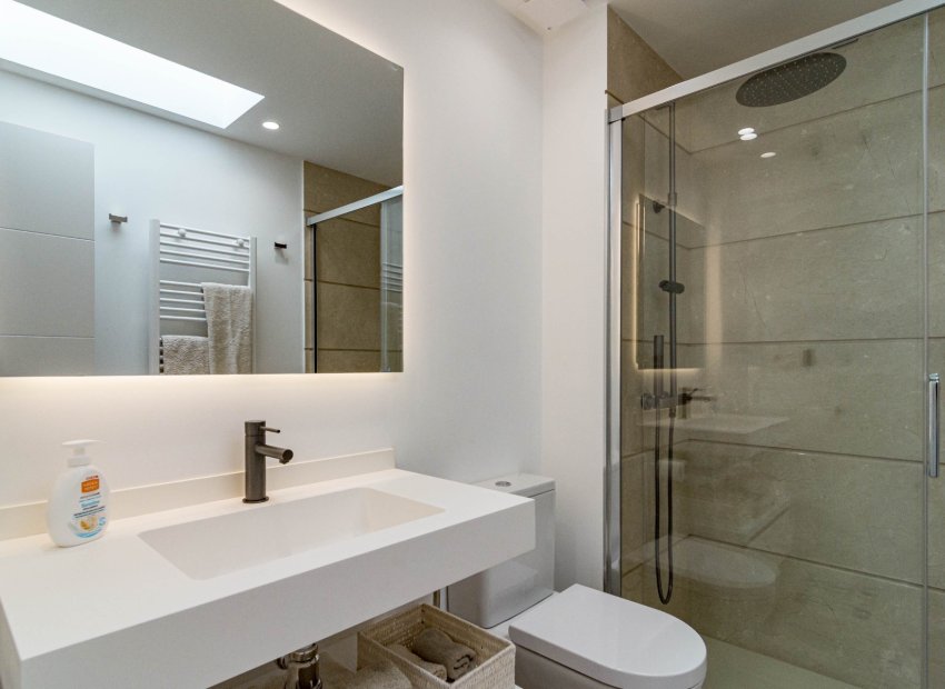 Resale - Apartment / flat - Marbella - Nueva Andalucía