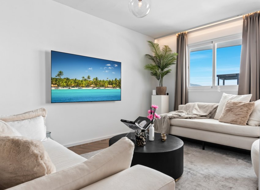 Resale - Apartment / flat - Marbella - Nueva Andalucía