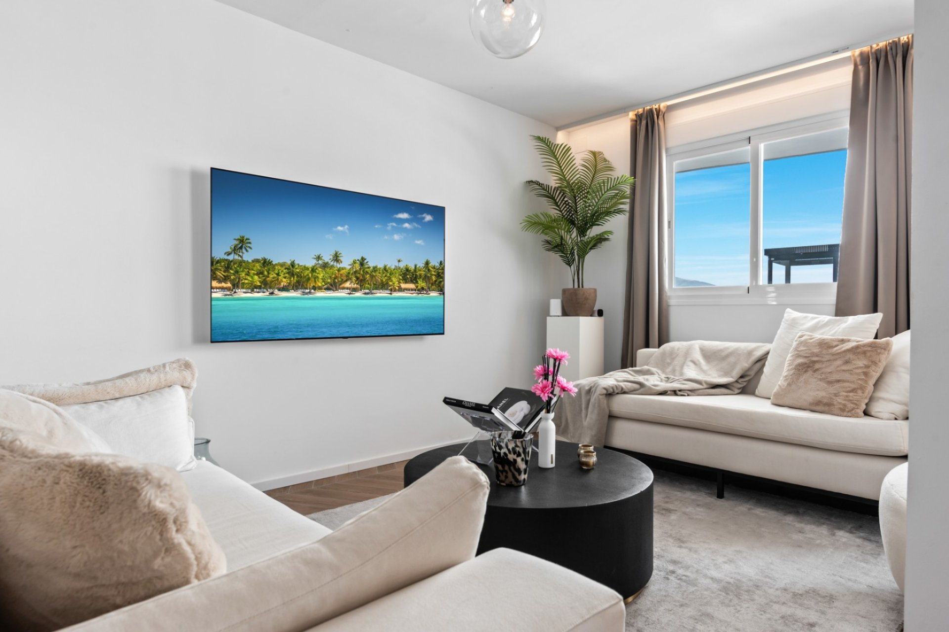 Resale - Apartment / flat - Marbella - Nueva Andalucía