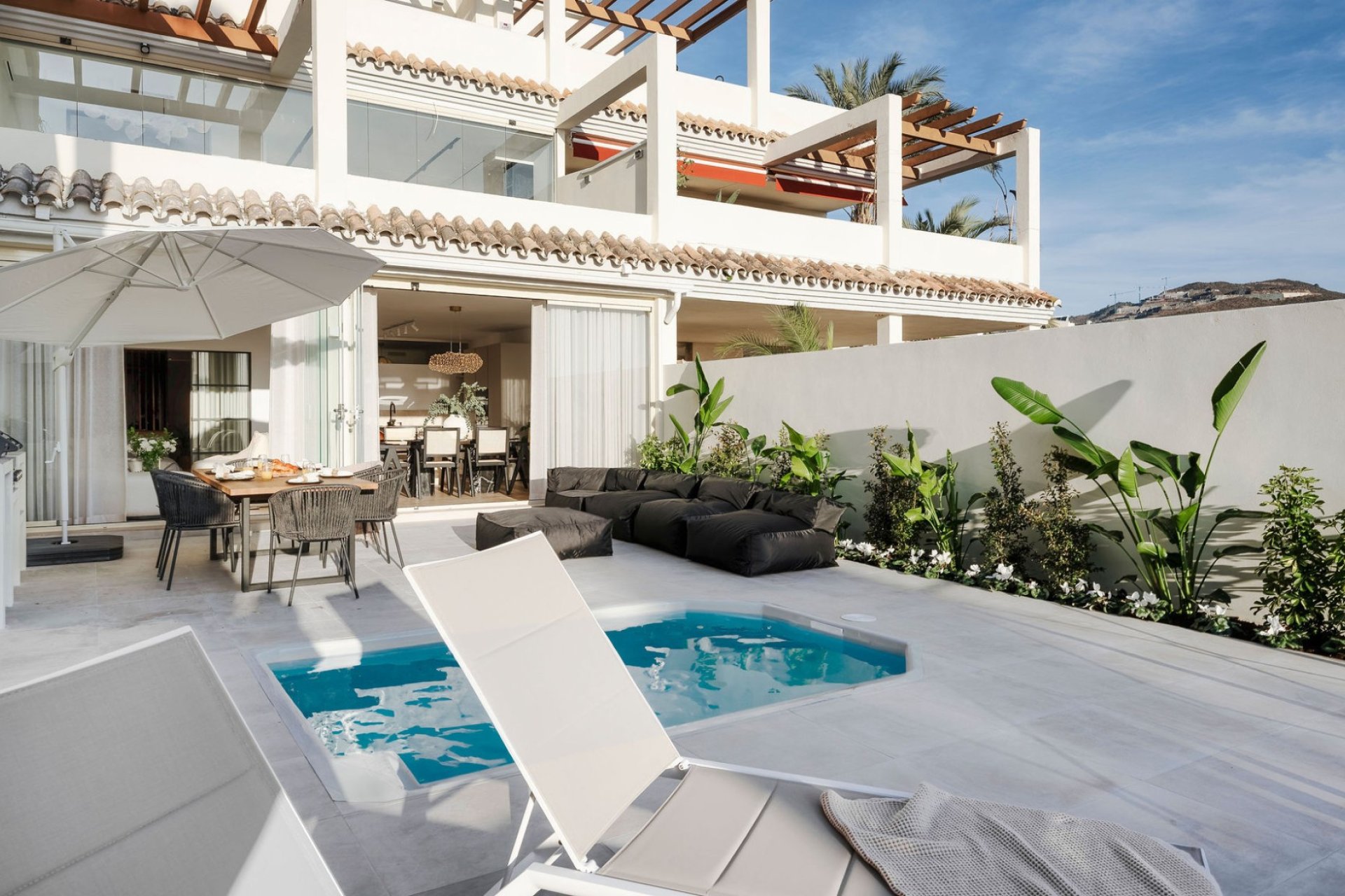 Resale - Apartment / flat - Marbella - Nueva Andalucía