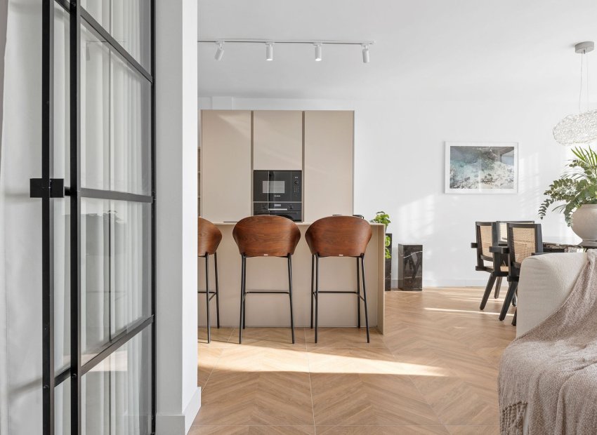 Resale - Apartment / flat - Marbella - Nueva Andalucía