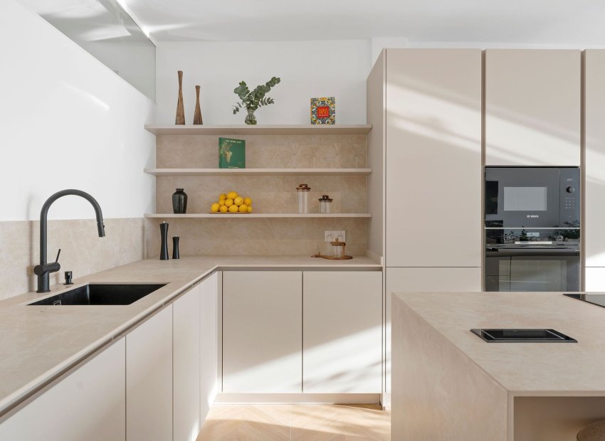 Resale - Apartment / flat - Marbella - Nueva Andalucía