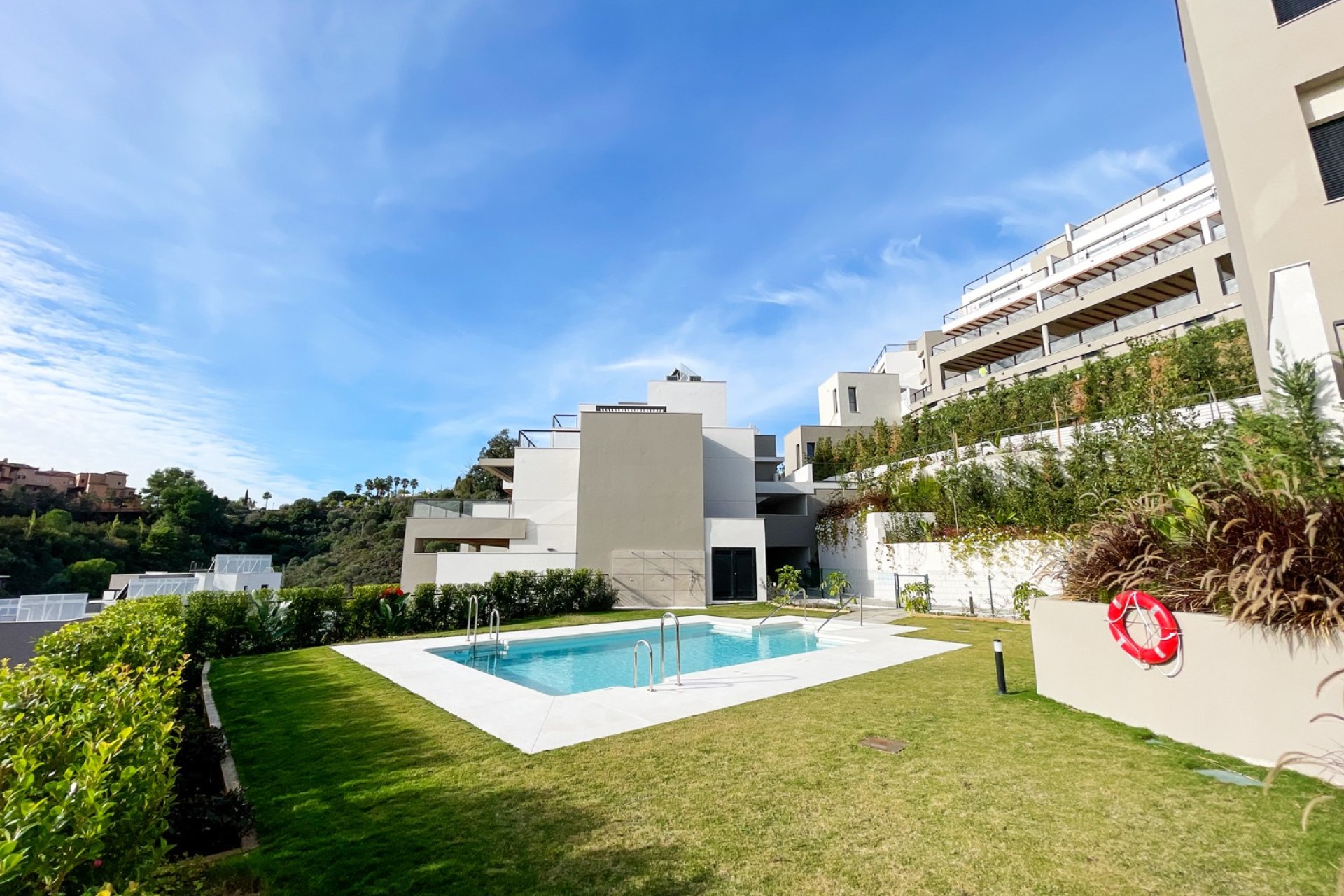 Resale - Apartment / flat - Marbella - Nueva Andalucía