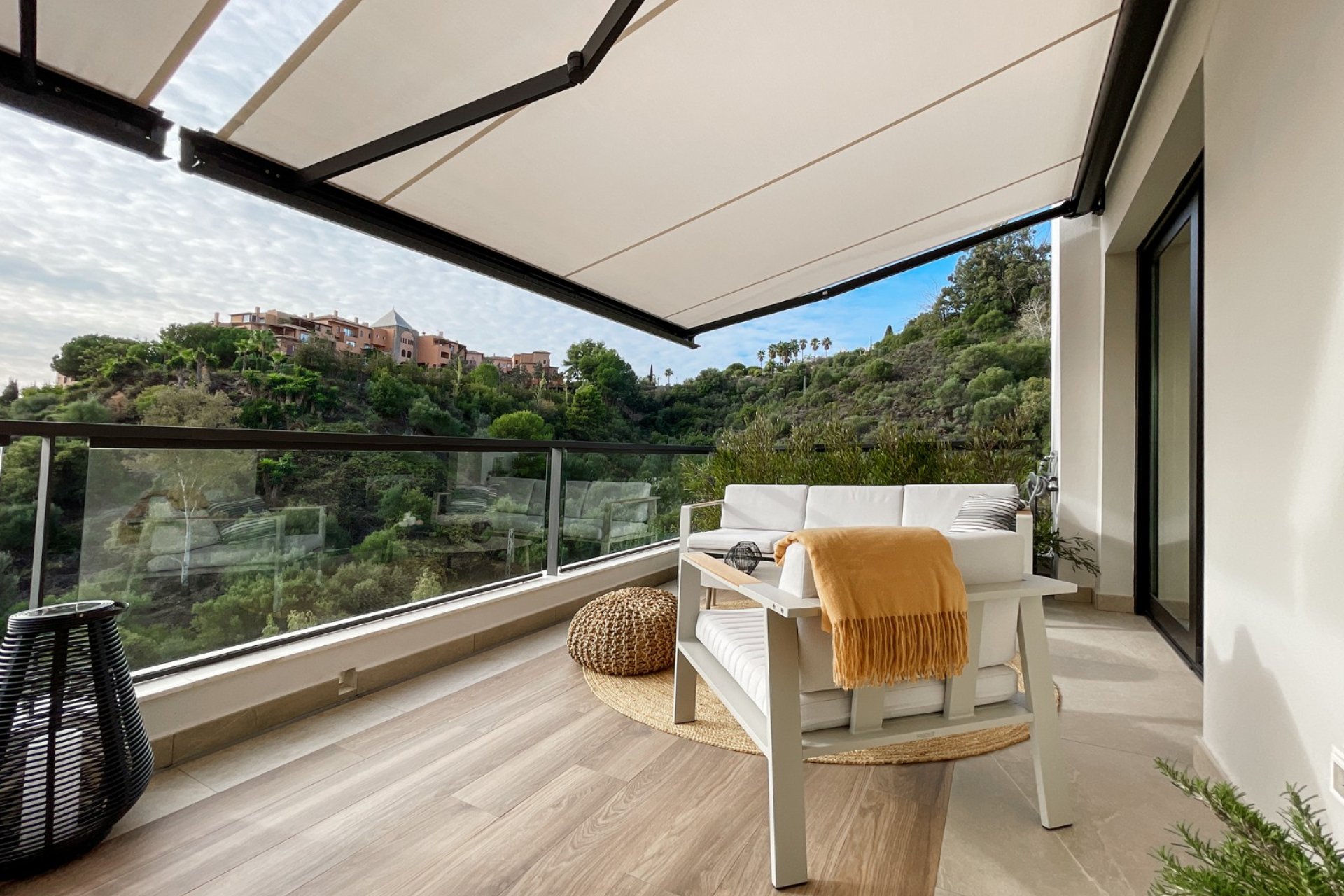 Resale - Apartment / flat - Marbella - Nueva Andalucía