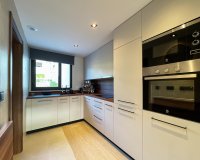 Resale - Apartment / flat - Marbella - Nueva Andalucía