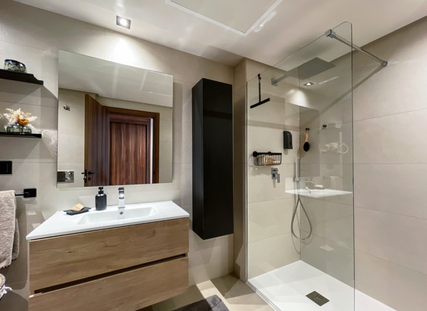 Resale - Apartment / flat - Marbella - Nueva Andalucía