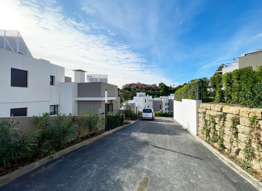 Resale - Apartment / flat - Marbella - Nueva Andalucía