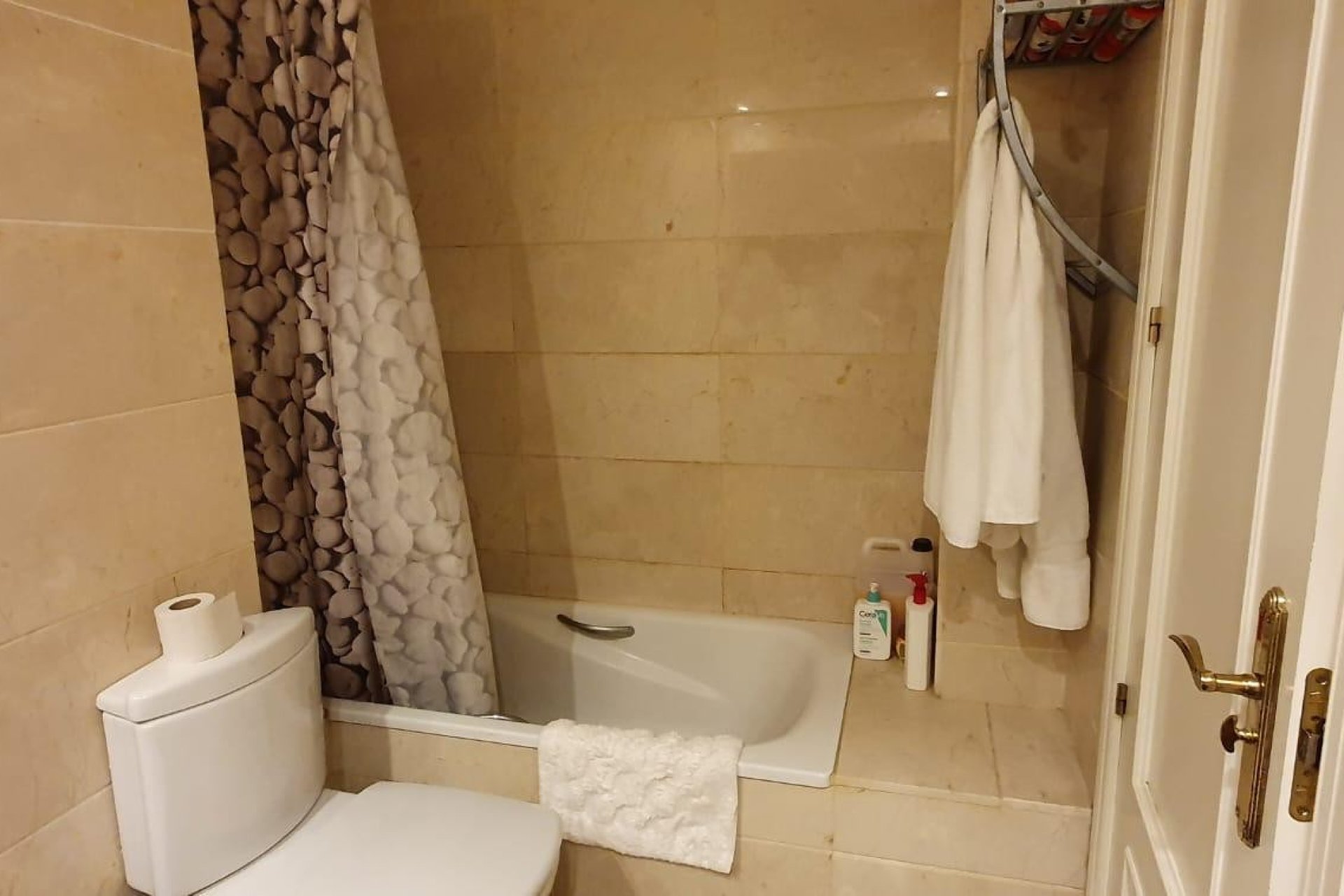 Resale - Apartment / flat - Marbella - Nueva Andalucía