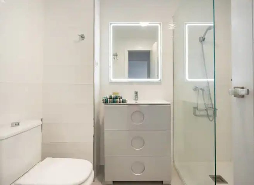 Resale - Apartment / flat - Marbella - Nueva Andalucía