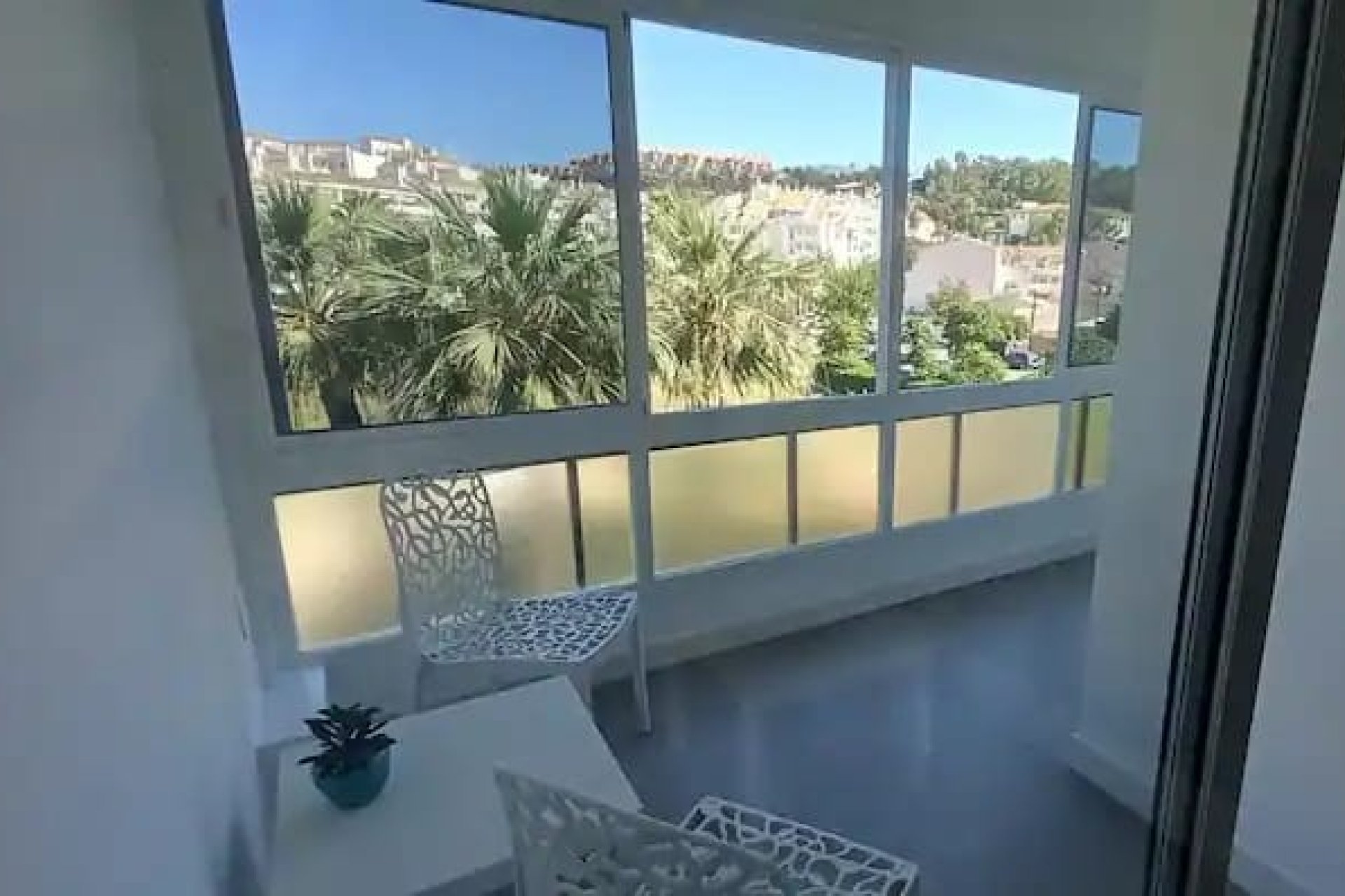 Resale - Apartment / flat - Marbella - Nueva Andalucía