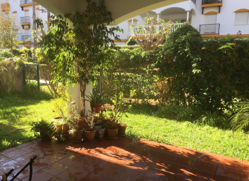 Resale - Apartment / flat - Marbella - Nueva Andalucía