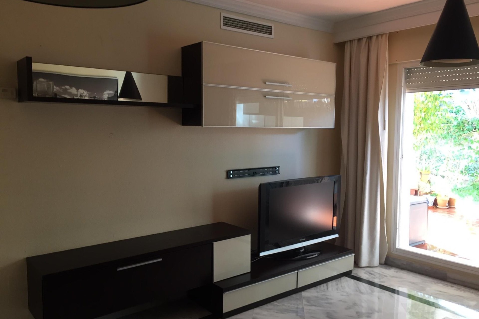 Resale - Apartment / flat - Marbella - Nueva Andalucía