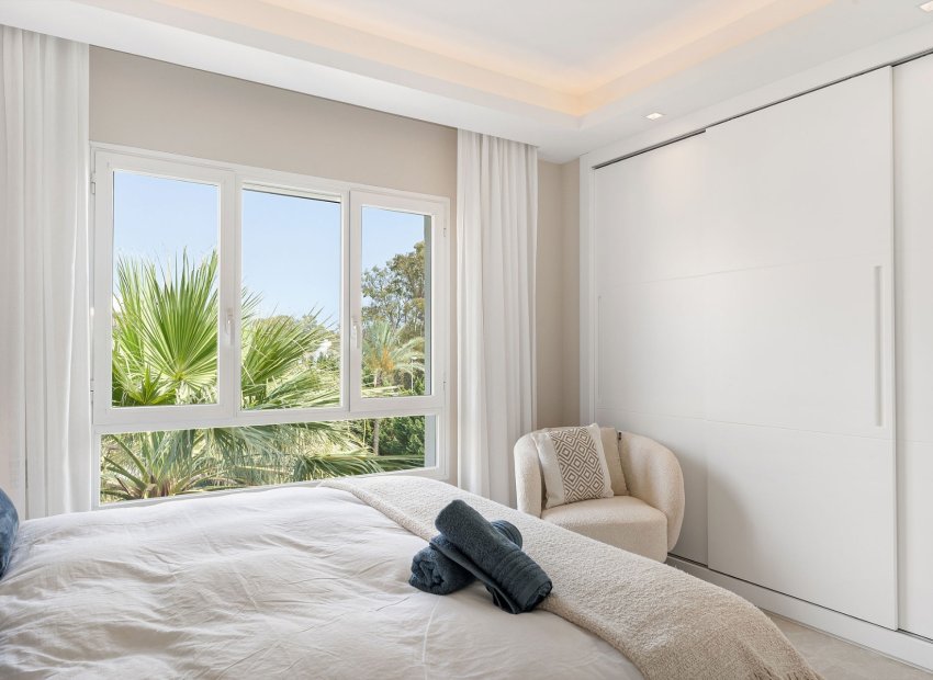 Resale - Apartment / flat - Marbella - Nueva Andalucía