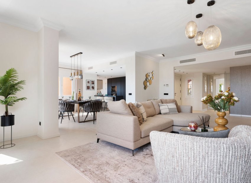 Resale - Apartment / flat - Marbella - Nueva Andalucía