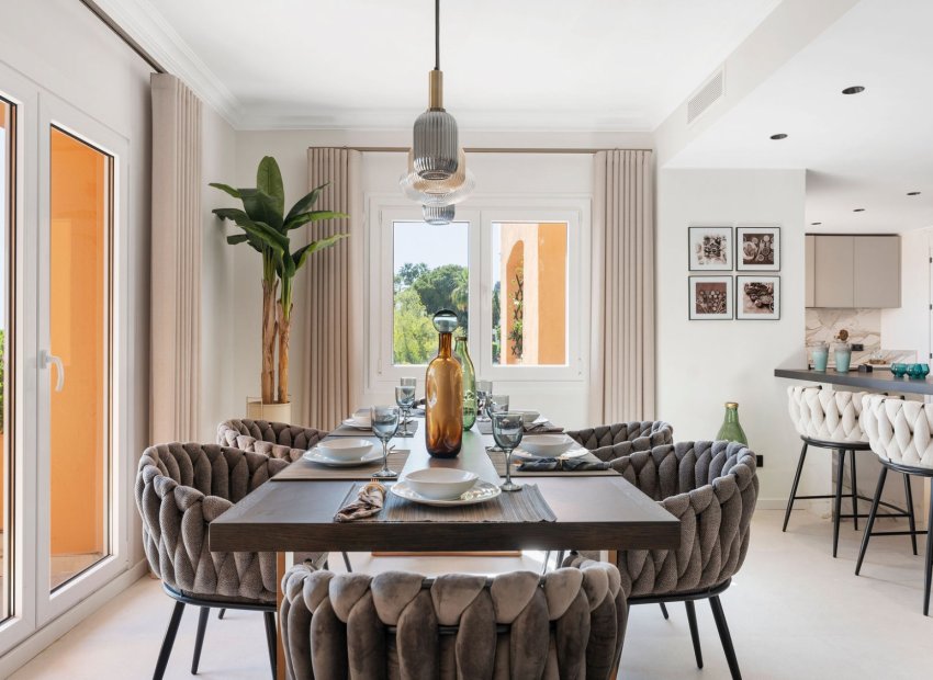 Resale - Apartment / flat - Marbella - Nueva Andalucía