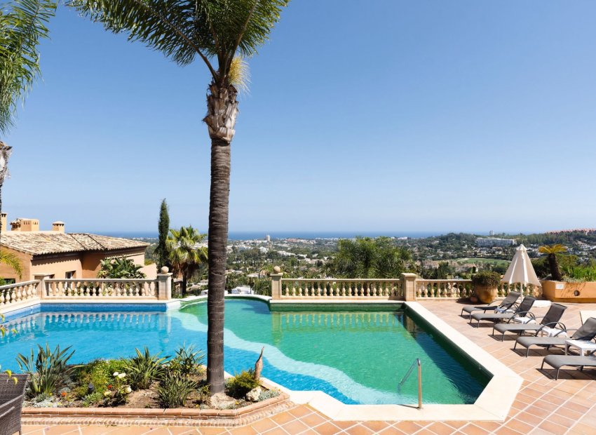 Resale - Apartment / flat - Marbella - Nueva Andalucía