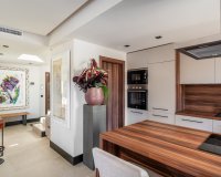 Resale - Apartment / flat - Marbella - Nueva Andalucía