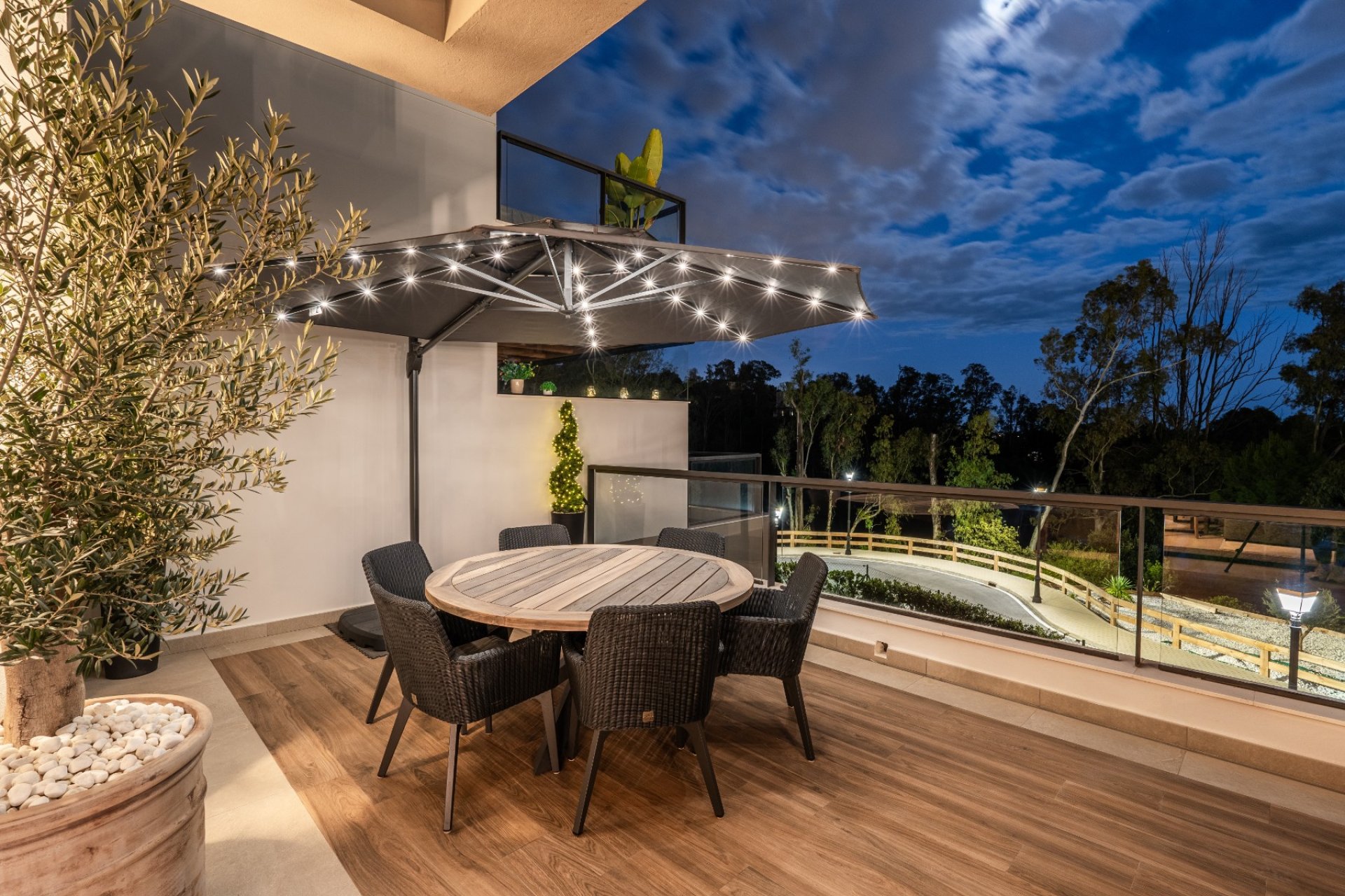 Resale - Apartment / flat - Marbella - Nueva Andalucía