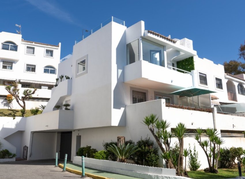 Resale - Apartment / flat - Marbella - Nueva Andalucía