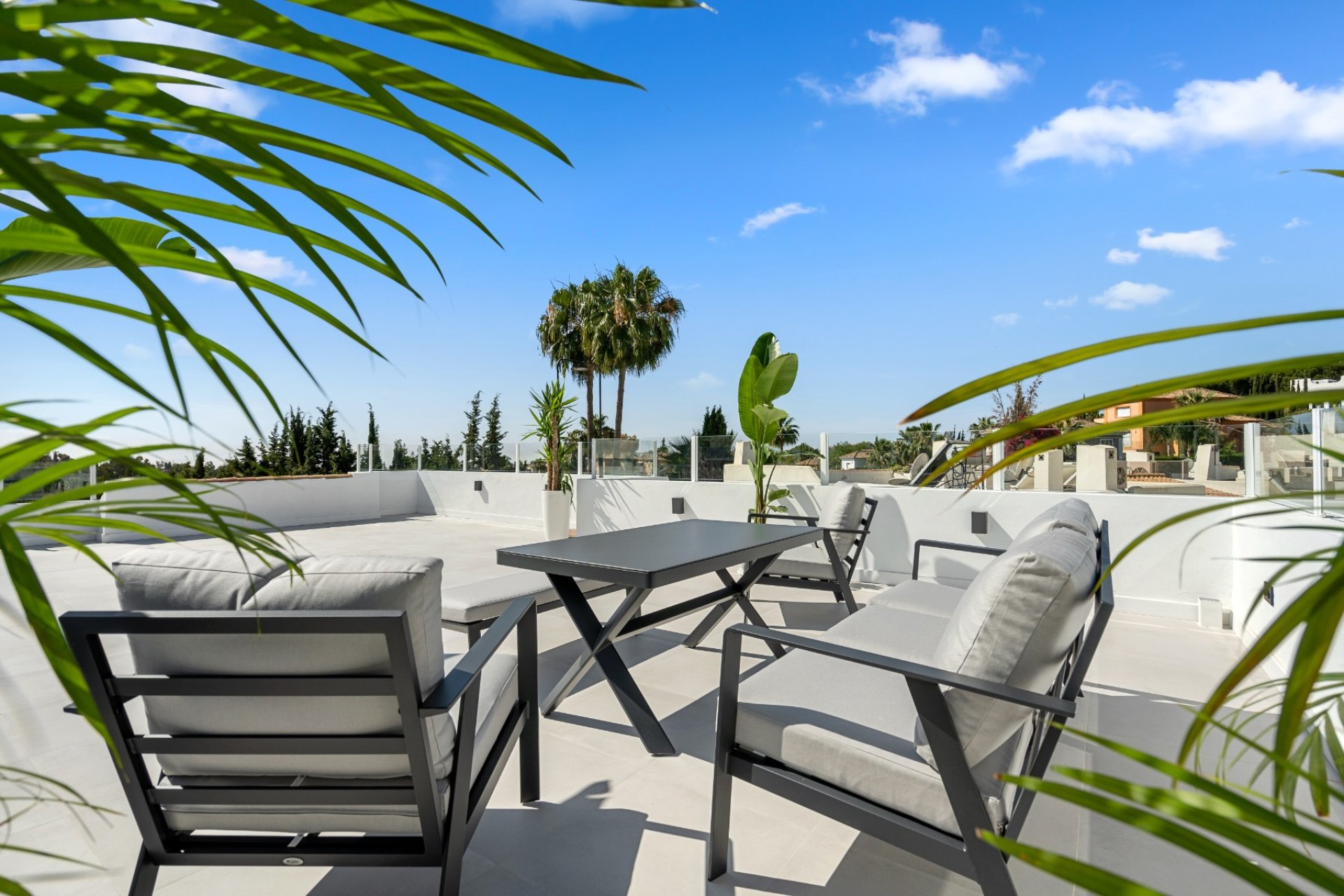 Resale - Apartment / flat - Marbella - Nueva Andalucía