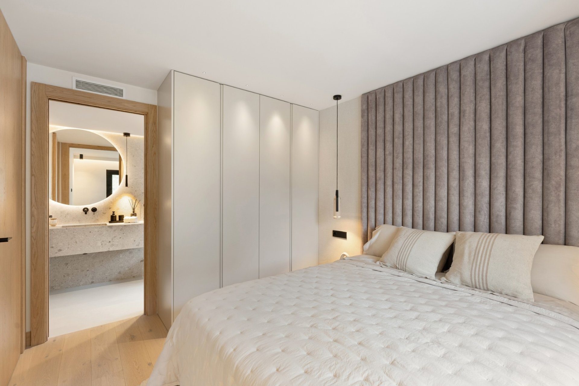 Resale - Apartment / flat - Marbella - Nueva Andalucía