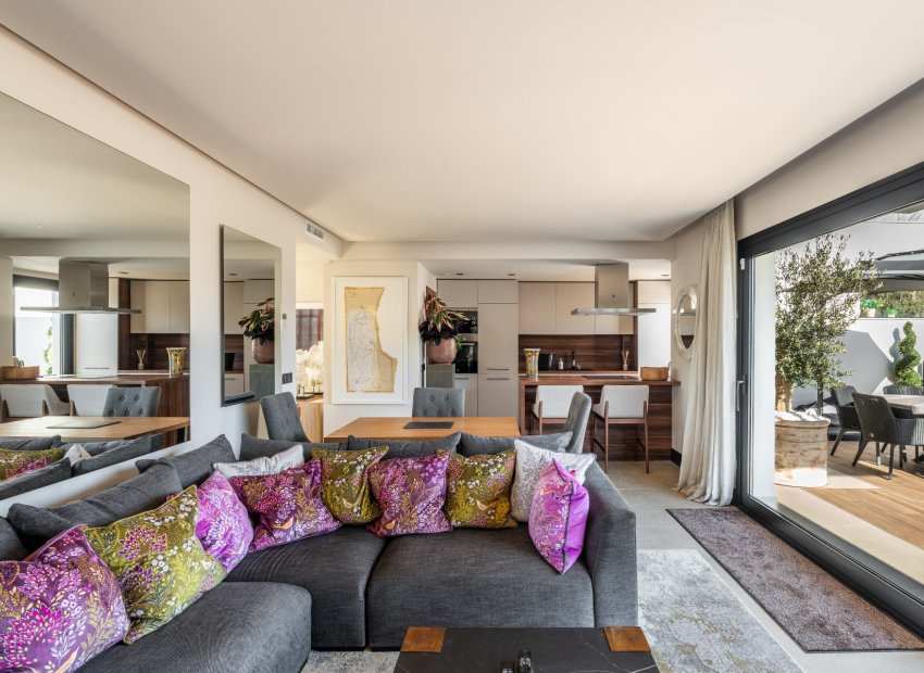 Resale - Apartment / flat - Marbella - Nueva Andalucía