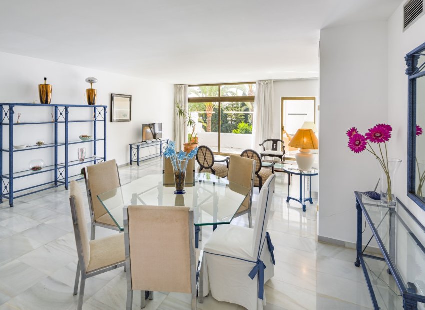 Resale - Apartment / flat - Marbella - Puerto Banús