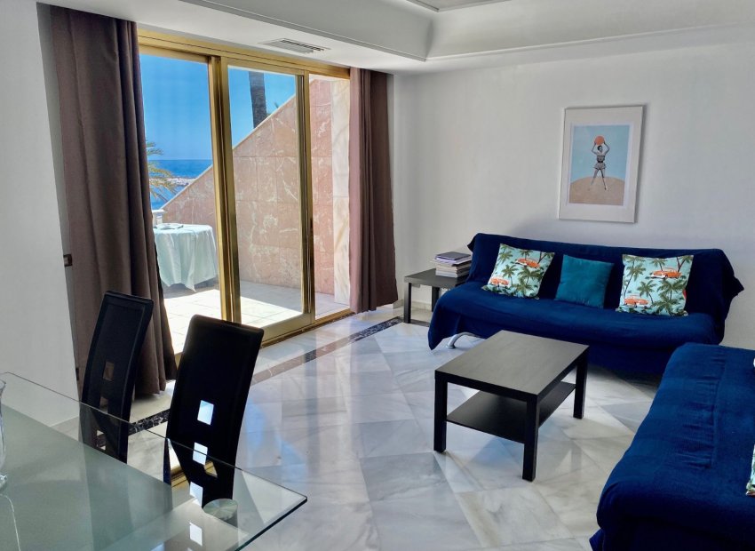 Resale - Apartment / flat - Marbella - Puerto Banús