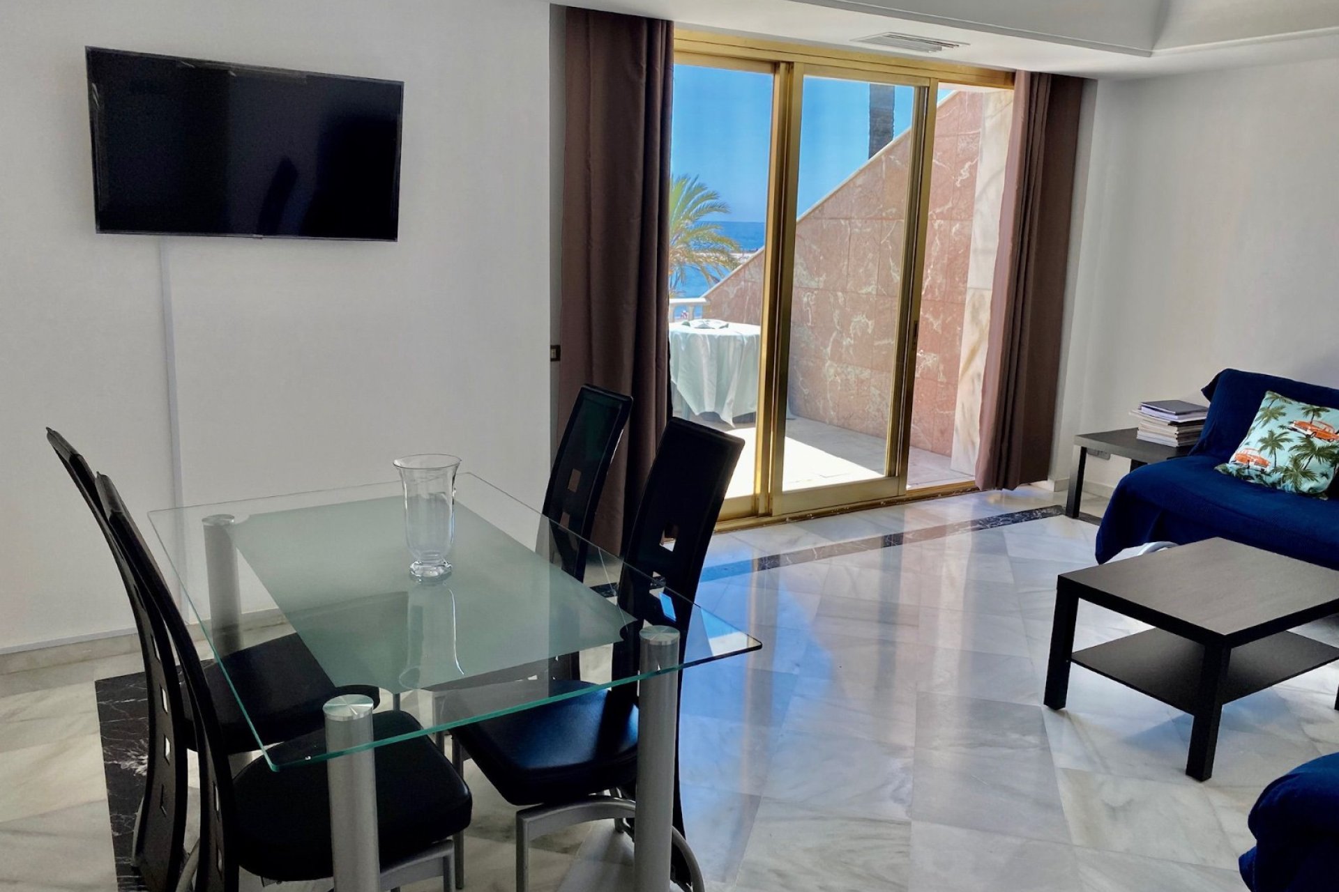 Resale - Apartment / flat - Marbella - Puerto Banús