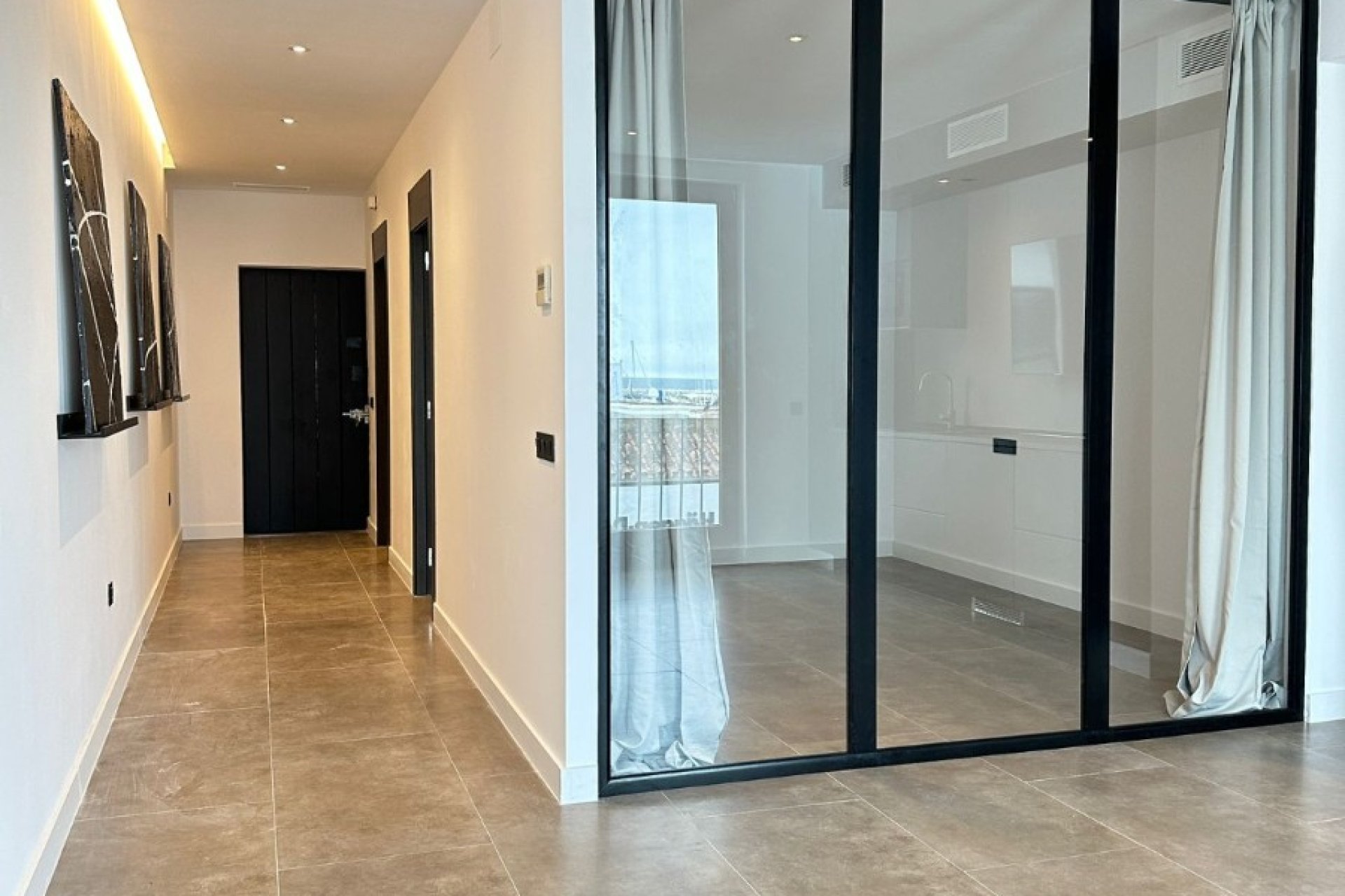 Resale - Apartment / flat - Marbella - Puerto Banús