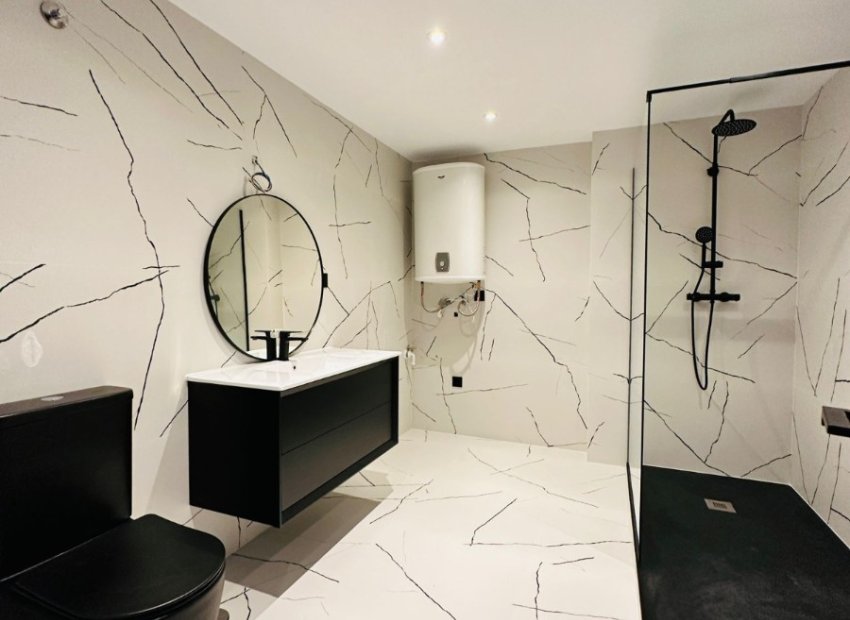 Resale - Apartment / flat - Marbella - Puerto Banús