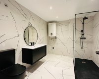 Resale - Apartment / flat - Marbella - Puerto Banús