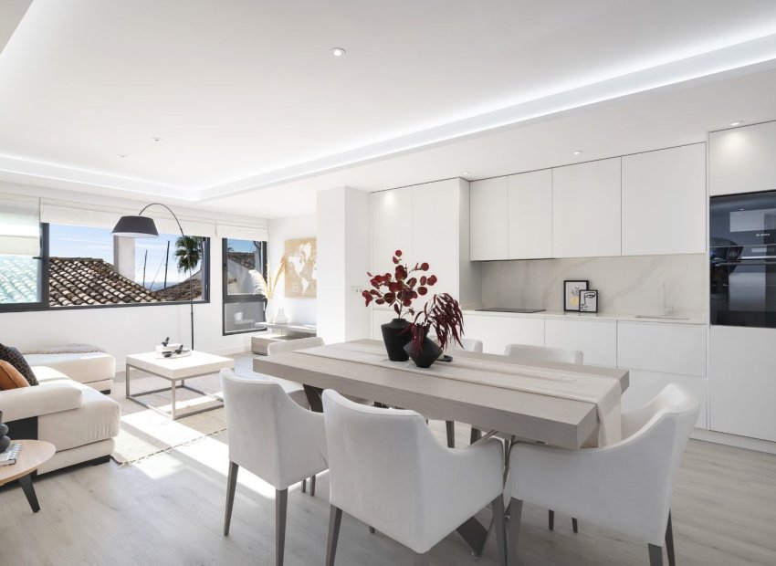 Resale - Apartment / flat - Marbella - Puerto Banús