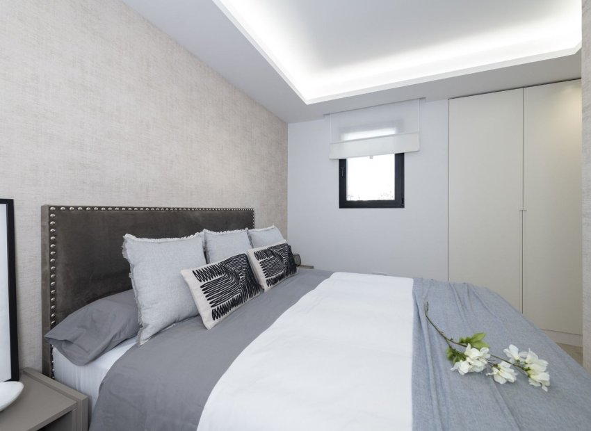 Resale - Apartment / flat - Marbella - Puerto Banús