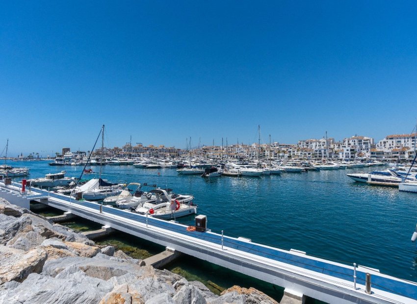Resale - Apartment / flat - Marbella - Puerto Banús