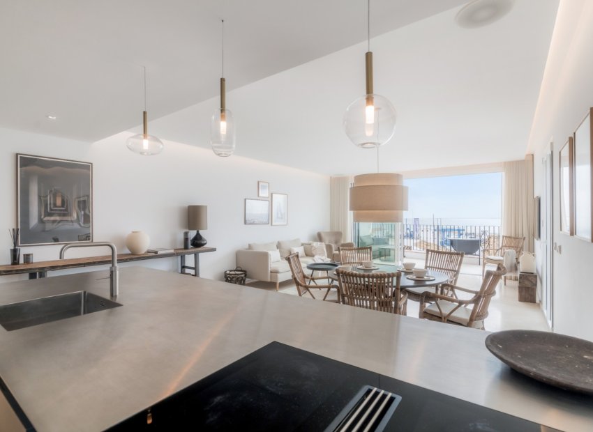 Resale - Apartment / flat - Marbella - Puerto Banús