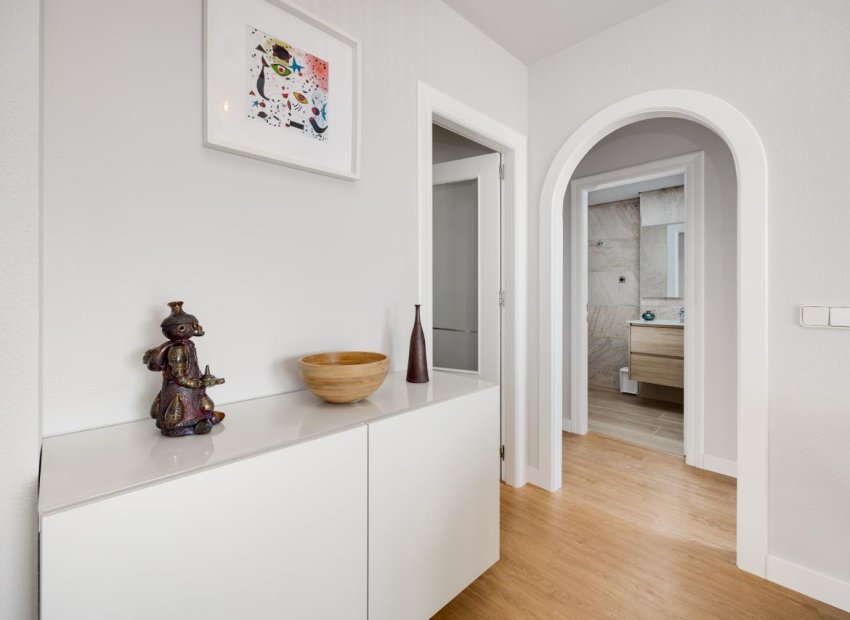 Resale - Apartment / flat - Orihuela Costa - Aguamarinas